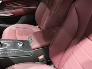 2020κ VV7 GT-PHEV Ϻ܇չ