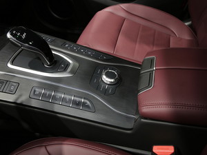 2020κ VV7 GT-PHEV Ϻ܇չ