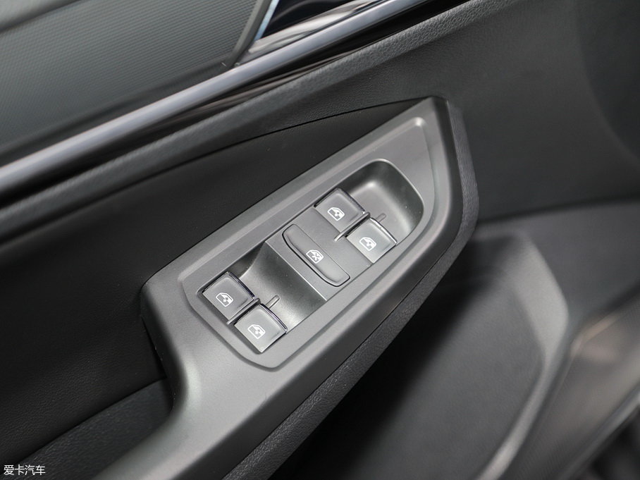 2018��ε�I(l��ng) 