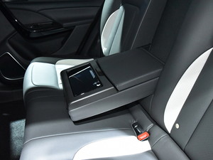 2019L(fng)AX7 PHEV Ϻ܇չ