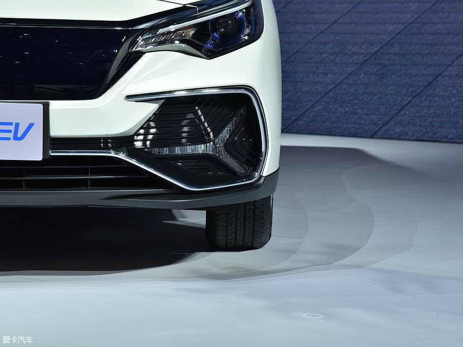 2019���D60EV 