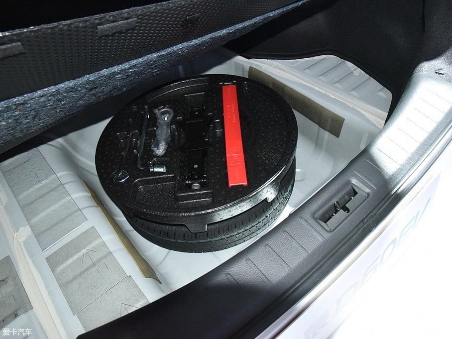 2019���D60EV 