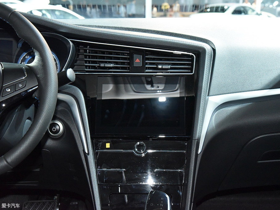 2019���D60EV 