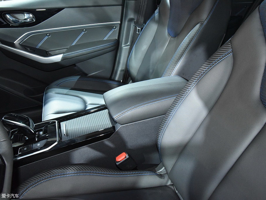 2019���D60EV 