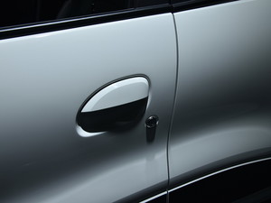 2020���e30 �Ϻ�܇չ