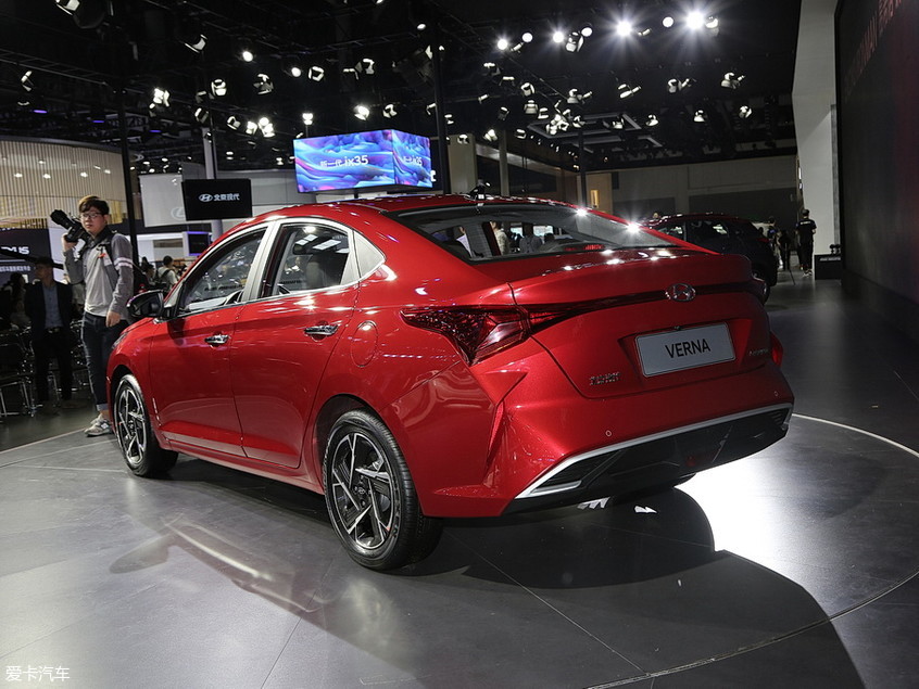 北京现代2019款悦纳