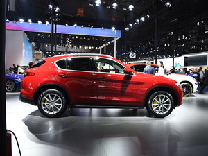 2019Stelvio˹̹S Ϻ܇չ