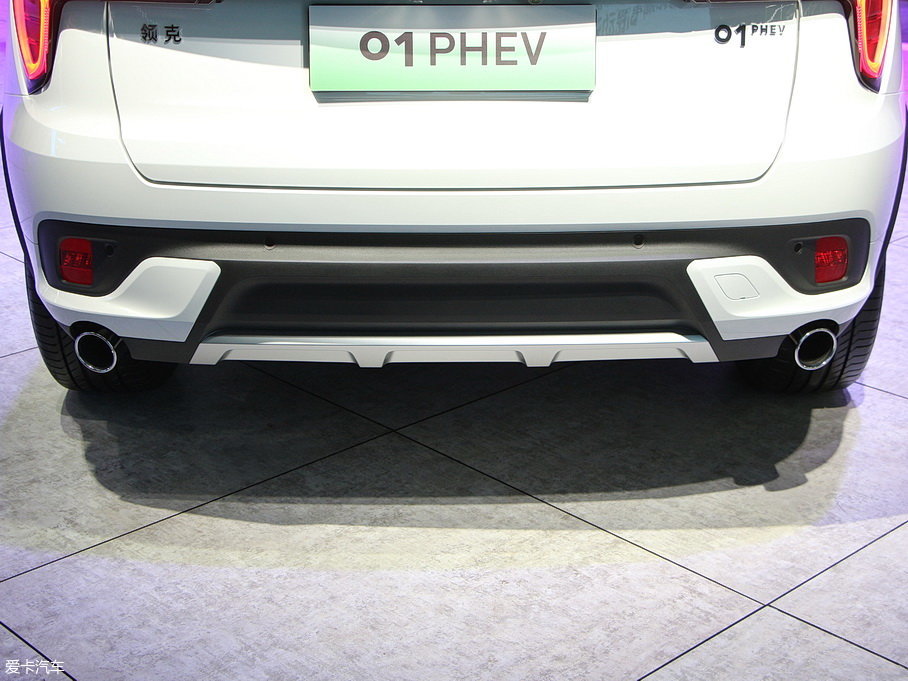 2019I01 PHEV 