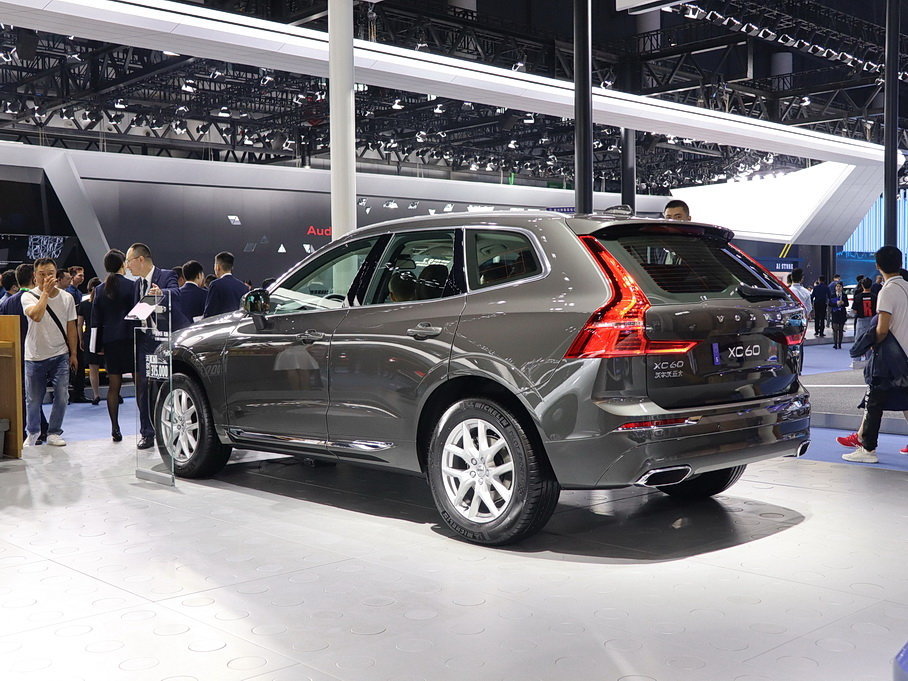 2020֠XC60 