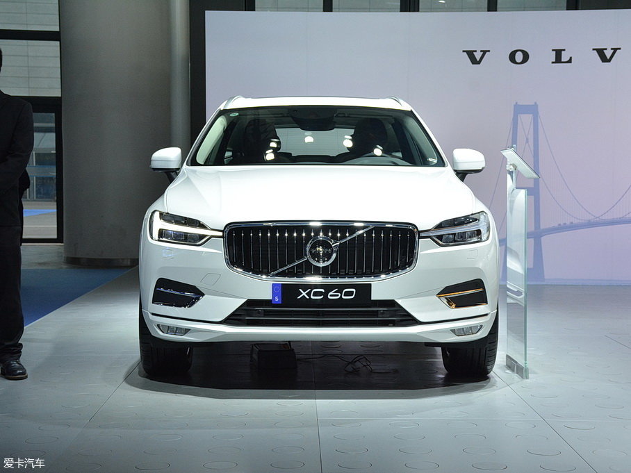 2020֠XC60 