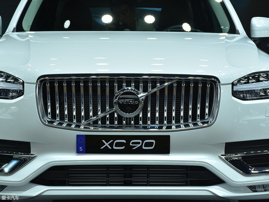 2020֠XC90 