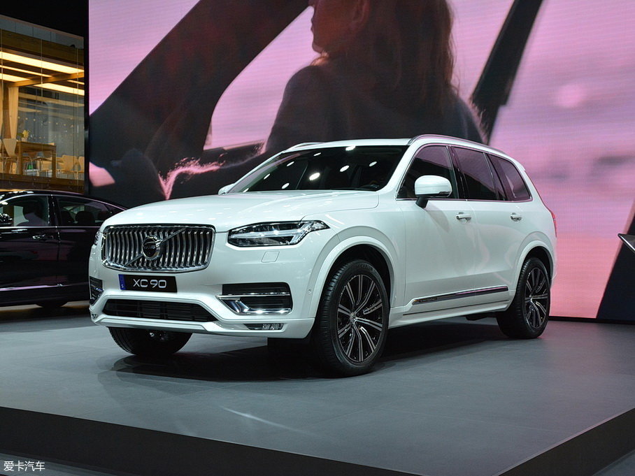 2020֠XC90 