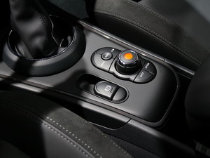 2019MINI COUNTRYMAN Ϻ܇չ