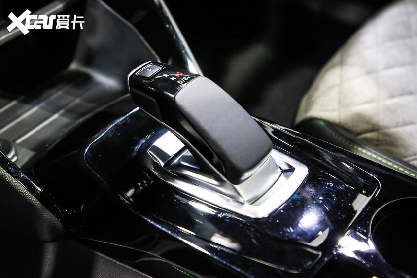 東風(fēng)標(biāo)致全新一代2008/e2008