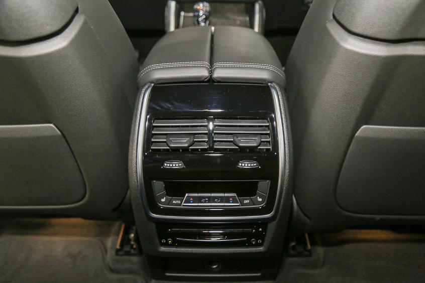 全新寶馬X6靜態評測