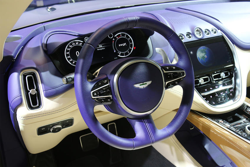 阿斯頓·馬丁DBX