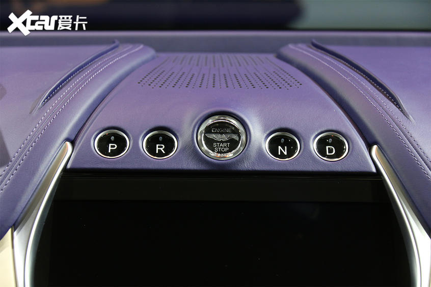 阿斯頓·馬丁DBX