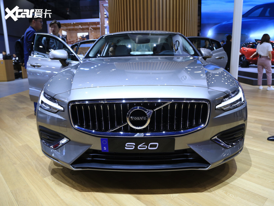 2020֠S60 
