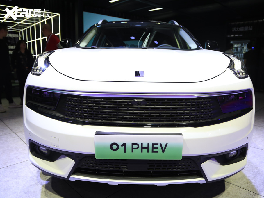 2019I01 PHEV 