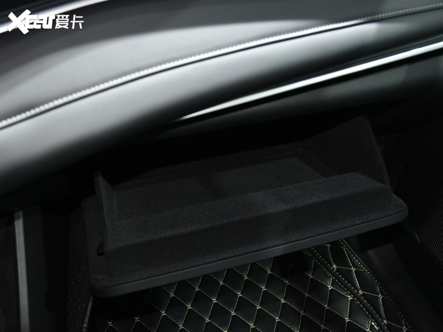 2018��s�� MARVEL X 