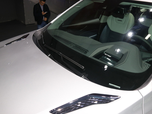 2020ͨMAXUS  EUNIQ 6 Ϻ܇չ