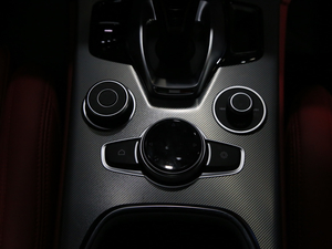 2020Stelvio˹̹S Ϻ܇չ