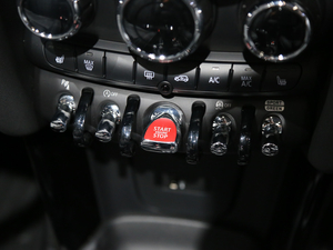 2018MINI CABRIO Ϻ܇չ