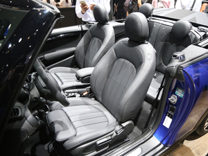 2018MINI CABRIO Ϻ܇չ