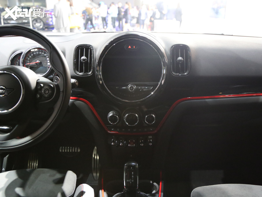 2018MINI JCW COUNTRYMAN 