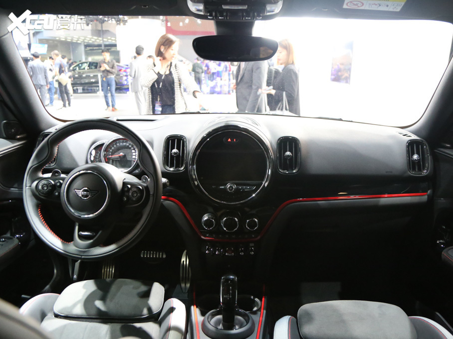 2018MINI JCW COUNTRYMAN 