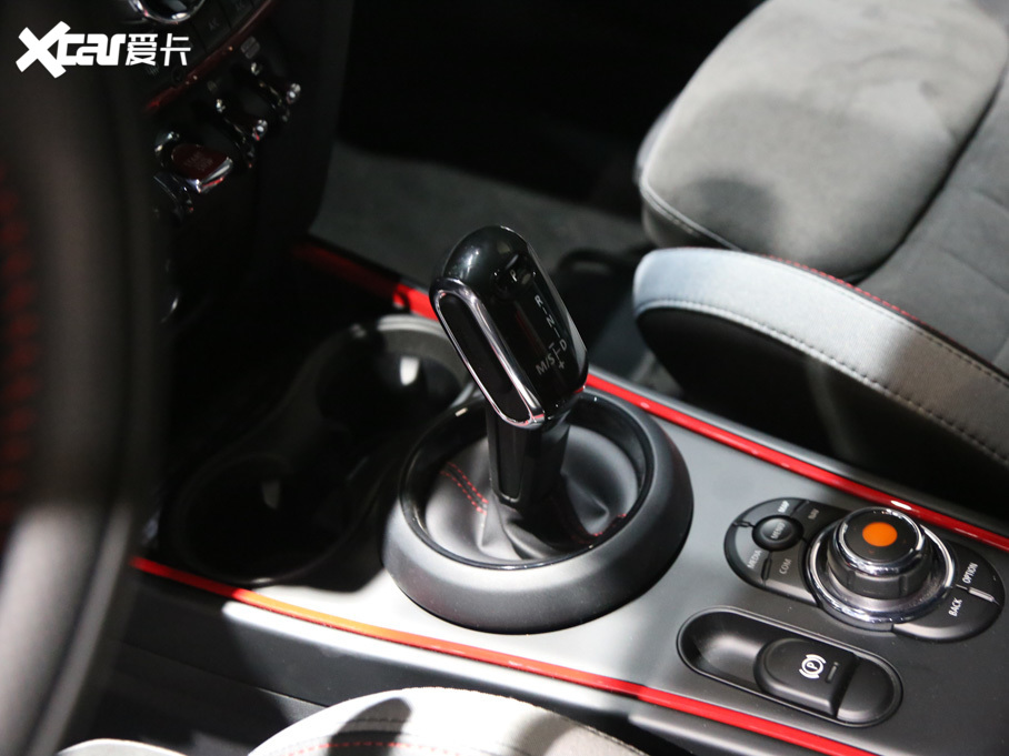 2018MINI JCW COUNTRYMAN 