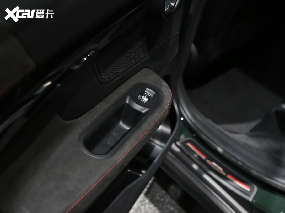 2018MINI JCW COUNTRYMAN 