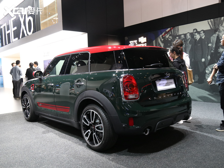 2018MINI JCW COUNTRYMAN 