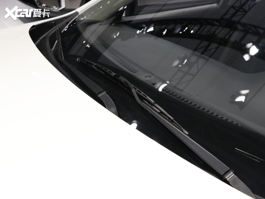 2020vB30 EV EV400