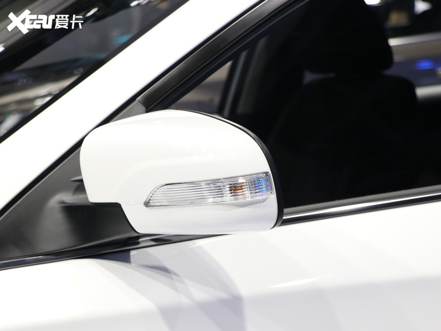 2020vB30 EV EV400