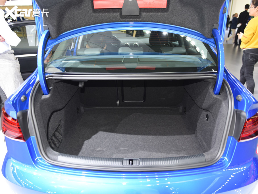 2020?yun)WA3 Limousine 