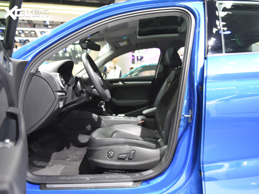 2020?yun)WA3 Limousine 