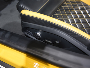 2021V10 Spyder RWD Ϻ܇չ