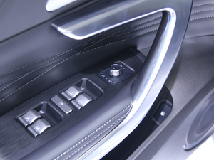 2020κ VV7-PHEV Ϻ܇չ