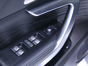 2020κ VV7-PHEV Ϻ܇չ