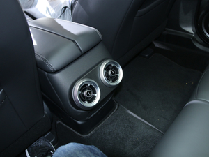 2020κ VV7-PHEV Ϻ܇չ