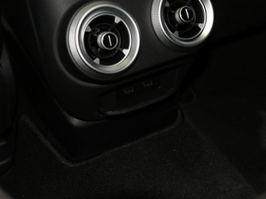 2020κ VV7 GT-PHEV Ϻ܇չ