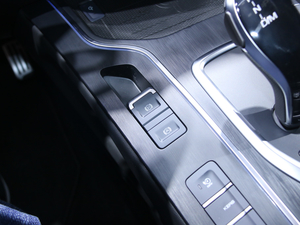 2020κ VV7 GT-PHEV Ϻ܇չ