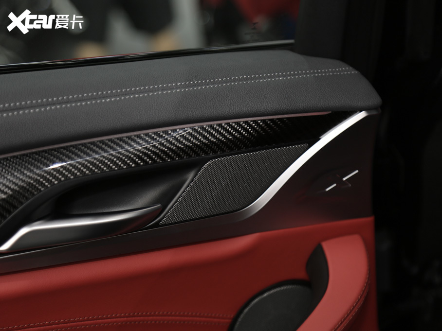 2019RX4 xDrive 25i Tʿ