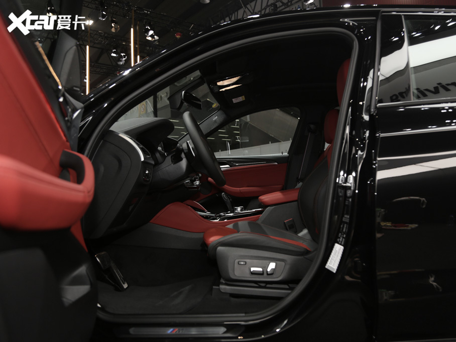 2019RX4 xDrive 25i Tʿ