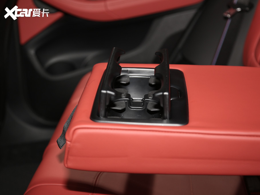 2019RX4 xDrive 25i Tʿ