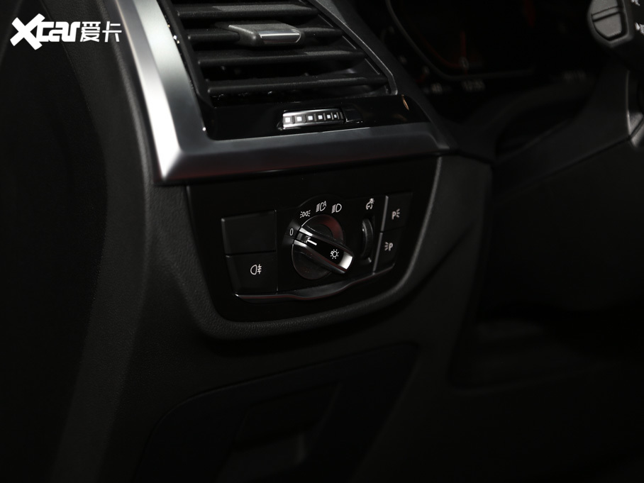 2019RX4 xDrive 25i Tʿ