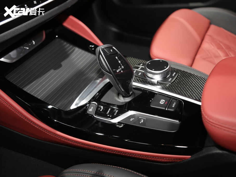 2019RX4 xDrive 25i Tʿ