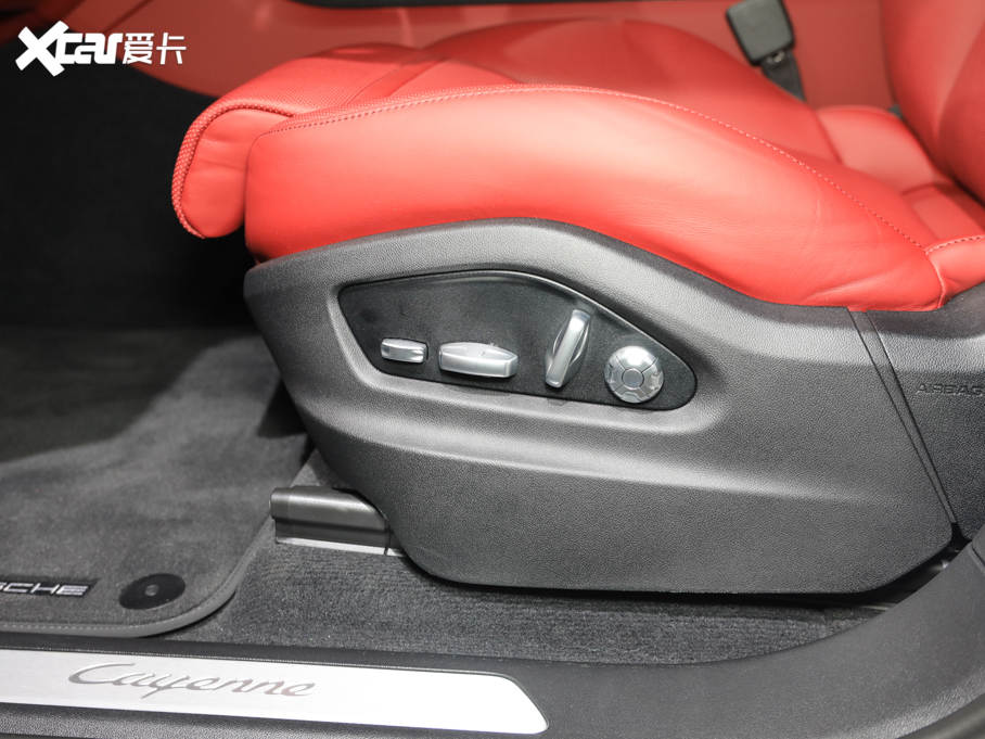 2020CayenneԴ 