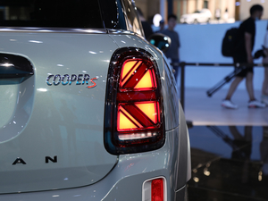 2021MINI COUNTRYMAN Ϻ܇չ